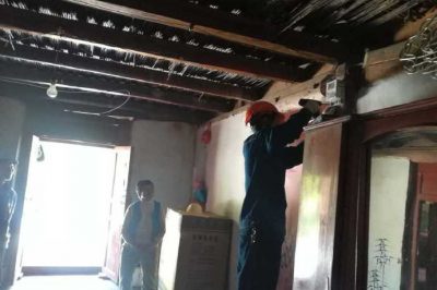 鳳縣供電公司用真情服務(wù)換用戶滿意 鳳縣供電公司用真情服務(wù)換用戶滿意