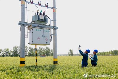 淄博供電公司深入麥田查隱患保供電 淄博供電公司深入麥田查隱患保供電