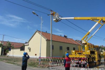 河口供電公司:帶電更換絕緣子 全程僅耗時(shí)30分鐘 河口供電公司:帶電更換絕緣子 全程僅耗時(shí)30分鐘