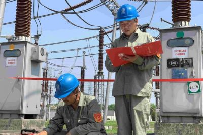 湖北電力:500千伏雙河變電站避雷器搶修 湖北電力:500千伏雙河變電站避雷器搶修