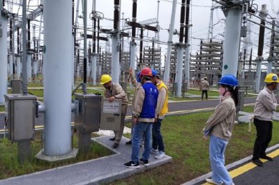 江蘇電力:端午檢修不停歇 江蘇電力:端午檢修不停歇