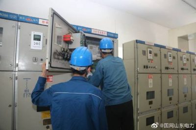 淄博供電公司到一醫(yī)療器械制造企業(yè)配電室 淄博供電公司到一醫(yī)療器械制造企業(yè)配電室