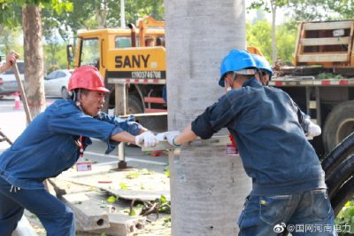 “百人會(huì)戰(zhàn)”配網(wǎng)改造工程助推城市發(fā)展 “百人會(huì)戰(zhàn)”配網(wǎng)改造工程助推城市發(fā)展