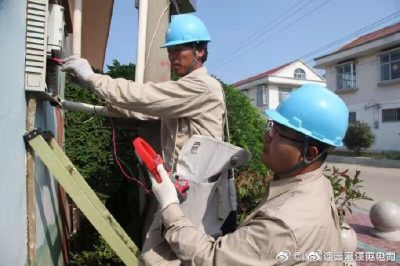 排查消缺保障仲夏高峰負(fù)荷期間電網(wǎng)安全穩(wěn)定,用戶清涼度夏 排查消缺保障仲夏高峰負(fù)荷期間電網(wǎng)安全穩(wěn)定,用戶清涼度夏