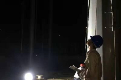 220千伏善南線#14塔高壓電纜終端開展停電消缺工作 220千伏善南線#14塔高壓電纜終端開展停電消缺工作