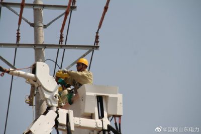 250千伏安配電變壓器帶電接入10千伏工業(yè)線 250千伏安配電變壓器帶電接入10千伏工業(yè)線