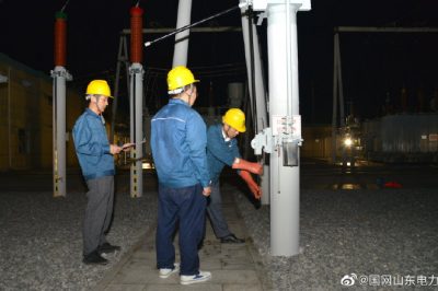 110千伏仲宮變電站強(qiáng)化設(shè)備的夜巡、特巡、節(jié)點(diǎn)測溫和隱患排查