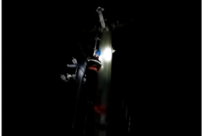 豐縣供電公司宋樓供電所員工正在宋樓鎮(zhèn)10KV劉王樓線進(jìn)行搶修 豐縣供電公司宋樓供電所員工正在宋樓鎮(zhèn)10KV劉王樓線進(jìn)行搶修