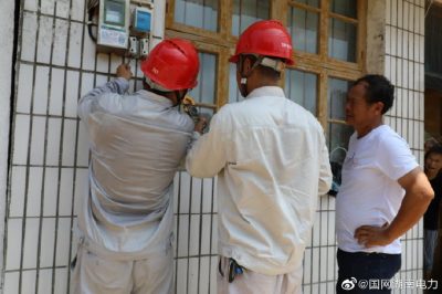西洞庭供電公司開展配電線路設(shè)備特巡、帶電作業(yè)、紅外測(cè)溫、主動(dòng)搶修等工作