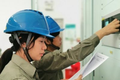500千伏咸寧站進行鳳賢一二回線路保護定值更改 500千伏咸寧站進行鳳賢一二回線路保護定值更改