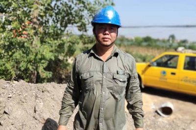 金口供電所員工在金水一臺(tái)區(qū)消除電纜故障 金口供電所員工在金水一臺(tái)區(qū)消除電纜故障