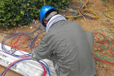 葛洲壩集團(tuán)基地管理局家屬區(qū)居民實施一戶一表改造
