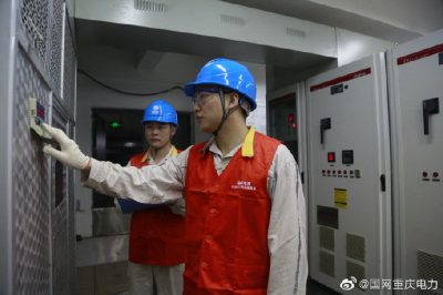 重慶璧山供電公司排查校園用電隱患 送上開學(xué)“安全禮” 重慶璧山供電公司排查校園用電隱患 送上開學(xué)“安全禮”