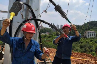 婁底供電公司在婁底35千伏大春線電纜試驗工作 婁底供電公司在婁底35千伏大春線電纜試驗工作