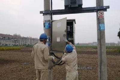 淮安供電公司漏?！鞍衙}問診”確保國慶安全