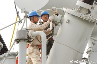 220千伏黃橋變電站開展避雷器試驗 220千伏黃橋變電站開展避雷器試驗
