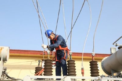 諸城市供電公司對10千伏舜王線進(jìn)行檢修 諸城市供電公司對10千伏舜王線進(jìn)行檢修