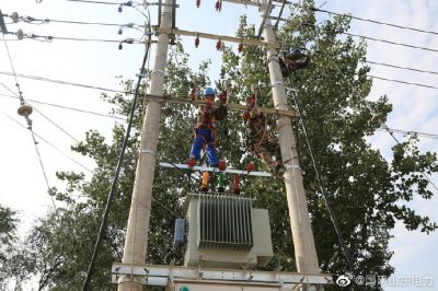 西鴨村400千伏安變壓器安裝 西鴨村400千伏安變壓器安裝