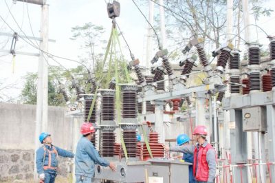 三甲35千伏變電站35千伏間隔擴建工程現(xiàn)場 三甲35千伏變電站35千伏間隔擴建工程現(xiàn)場