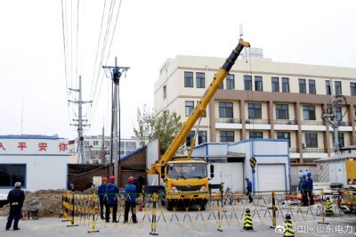 陵城區(qū)供電公司對(duì)35千伏楊南線進(jìn)行線路改造 陵城區(qū)供電公司對(duì)35千伏楊南線進(jìn)行線路改造