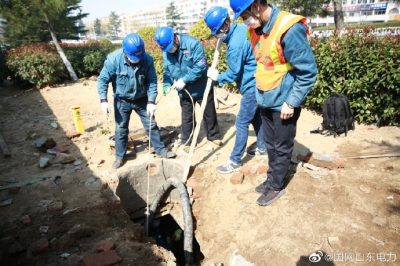 10千伏工商線進(jìn)行地下電纜敷設(shè) 10千伏工商線進(jìn)行地下電纜敷設(shè)