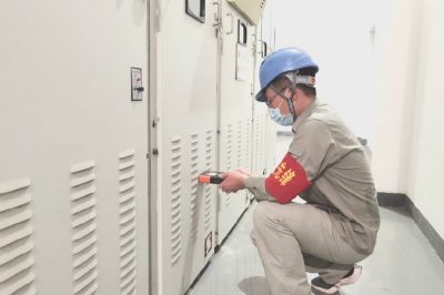 隨州供電公司:針對(duì)變電站開(kāi)關(guān)柜進(jìn)行局放測(cè)試 隨州供電公司:針對(duì)變電站開(kāi)關(guān)柜進(jìn)行局放測(cè)試