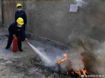 【起火了？莫慌！消防演練我們是認(rèn)真的】為提高變電運(yùn)維人員的消防安全意識