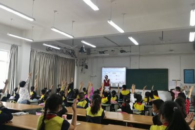 為留守兒童送來(lái)電力安全知識(shí)課 為留守兒童送來(lái)電力安全知識(shí)課