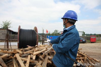 古城十一線東西石橋支線進行絕緣化改造 古城十一線東西石橋支線進行絕緣化改造
