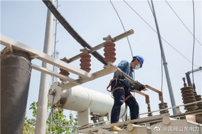 35千伏過西變電站升級改造工程現(xiàn)場 35千伏過西變電站升級改造工程現(xiàn)場