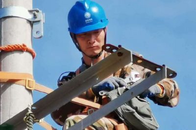 滿城區(qū)供電公司520趕上檢修 滿城區(qū)供電公司520趕上檢修