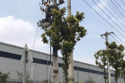 開展應急項目健緣醫(yī)療配電工程斷路器安裝工作 開展應急項目健緣醫(yī)療配電工程斷路器安裝工作