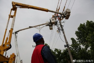 帶電消缺電桿發(fā)熱隱患 帶電消缺電桿發(fā)熱隱患