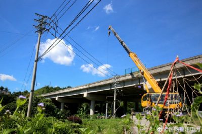 高溫酷暑“排憂解難” 清涼一夏保供電 高溫酷暑“排憂解難” 清涼一夏保供電