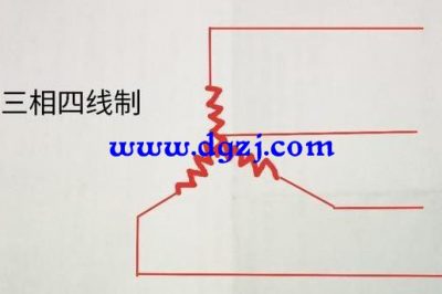 為什么電線桿有四根高壓線？