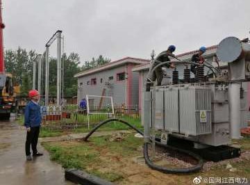 告別“低電壓”體驗(yàn)“大網(wǎng)電” 告別“低電壓”體驗(yàn)“大網(wǎng)電”