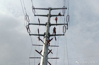 國網(wǎng)臨沂供電公司聚力攻堅迎峰度夏工程 國網(wǎng)臨沂供電公司聚力攻堅迎峰度夏工程