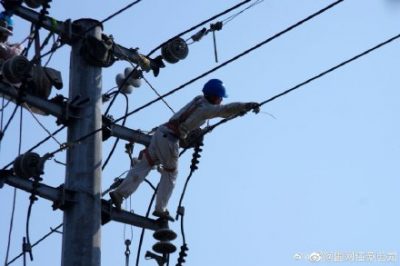 對高港永安洲220千伏建安變建南1、2線進行負荷切改 對高港永安洲220千伏建安變建南1、2線進行負荷切改