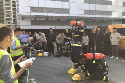 舉辦“消防安全月”微型消防站比武活動