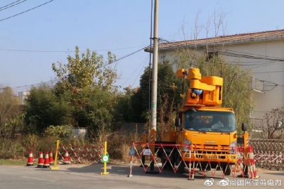 對10千伏神江124線027西25和27號桿進(jìn)行更換開關(guān)及搭頭工作