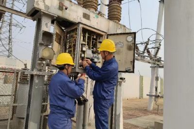 在110千伏王瞳站對301斷路器的加熱器進(jìn)行檢查