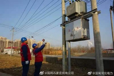 到西莊村對變壓器、用電線路等進行紅外測溫