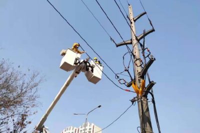 完成10千伏恒源線與10千伏常家線進行聯(lián)絡電纜頭接火工作