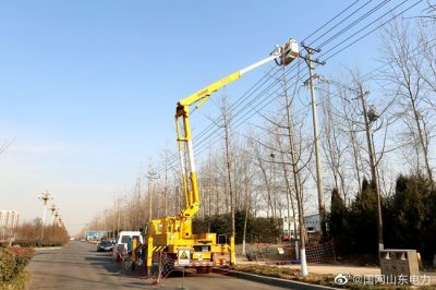 在10千伏姜悅支線T接三楊路變壓器一臺