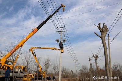 在110千伏陶家站10千伏小孫線30號(hào)桿加裝智能分界開關(guān)兩臺(tái)