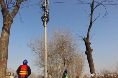 更換老舊導(dǎo)線700余米，安裝跌落式熔斷器一處