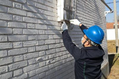 對電采暖用戶的計量裝置、供電線路設(shè)備進(jìn)行隱患排查