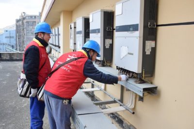 對企業(yè)光伏設(shè)備進行隱患排查