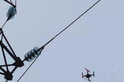 操控?zé)o人機，對35千伏潯東線進行巡視