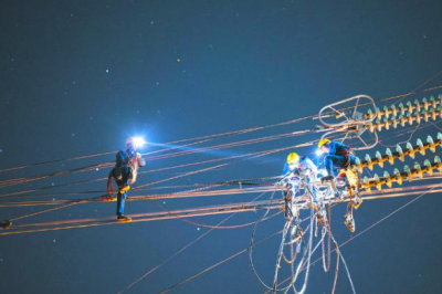 湖南韶山換流站—株洲云田變電站500千伏線路改造工程開展多次跨越施工 湖南韶山換流站—株洲云田變電站500千伏線路改造工程開展多次跨越施工